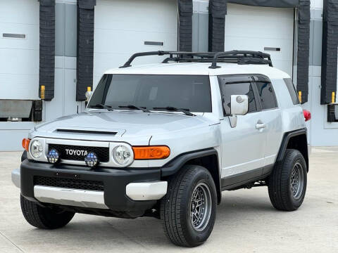 2007 Toyota FJ Cruiser for sale at Clutch Motors in Lake Bluff IL