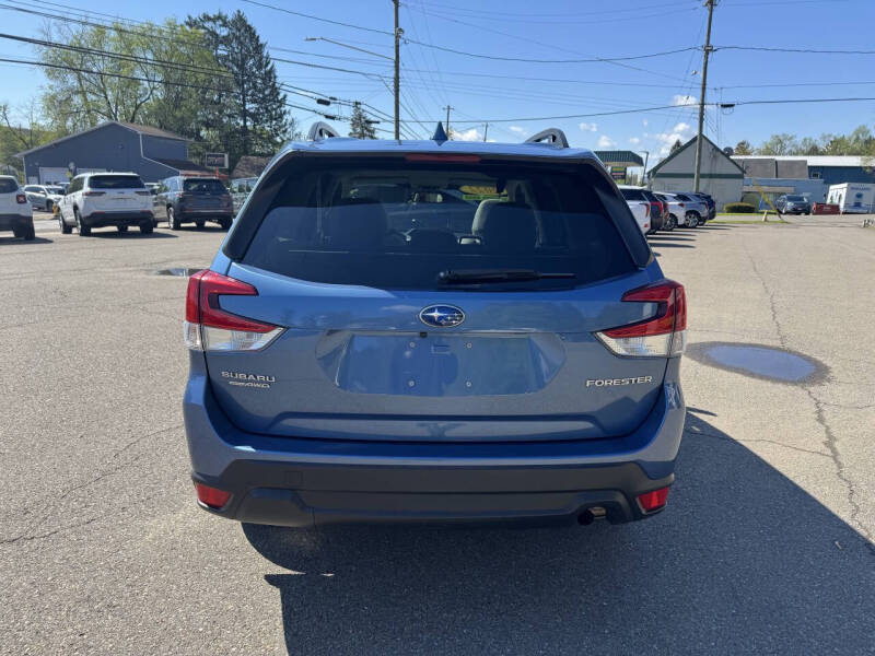 2022 Subaru Forester Premium