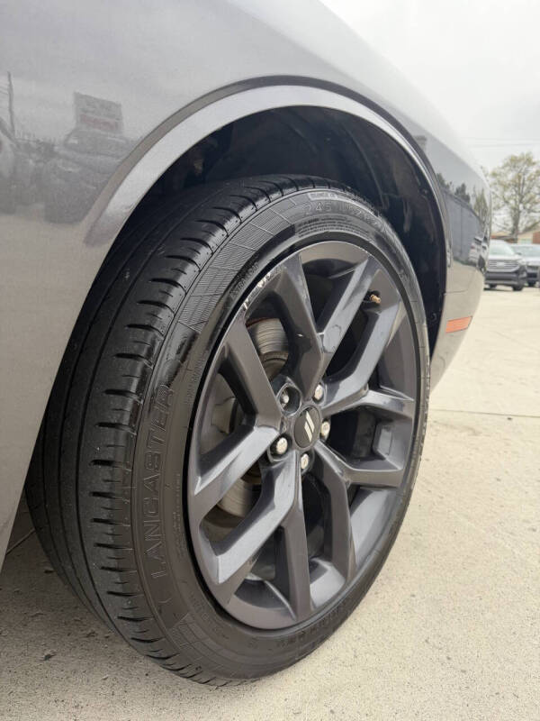 2019 Dodge Challenger SXT