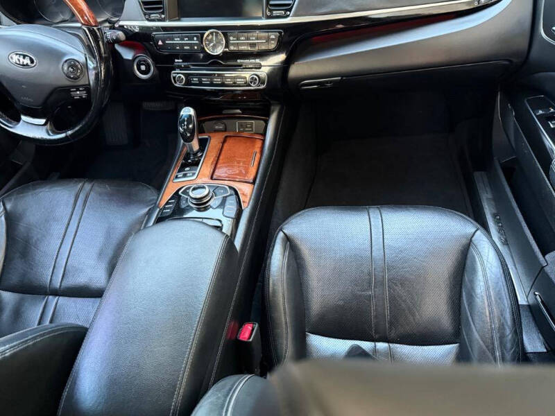 2015 Kia K900 Luxury