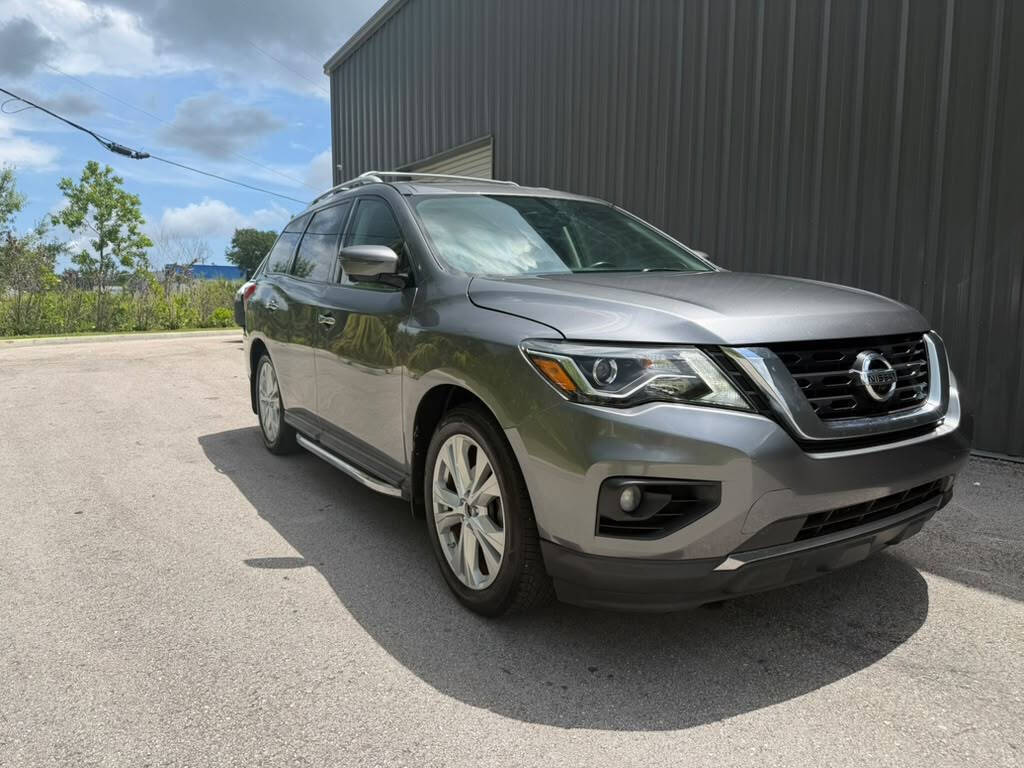Gray 2018 Nissan Pathfinder SL SL 4dr SUV 2