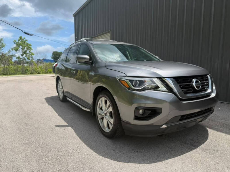 2018 Nissan Pathfinder SL
