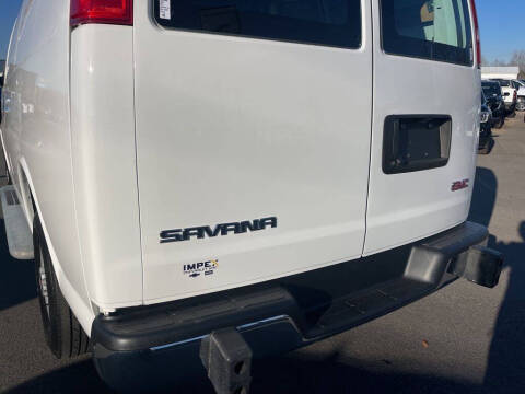 2023 GMC Savana 2500