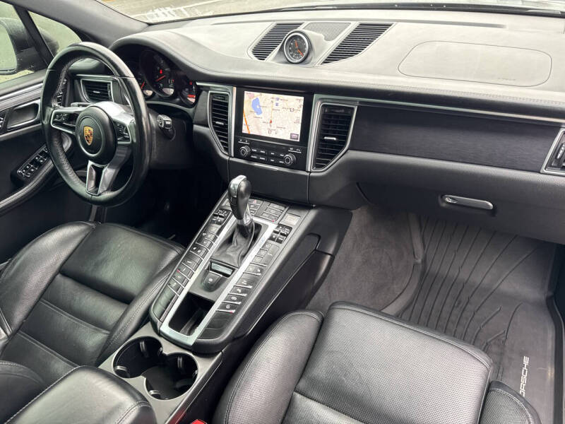 2017 Porsche Macan GTS