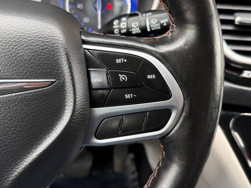 2019 Chrysler Pacifica Touring L
