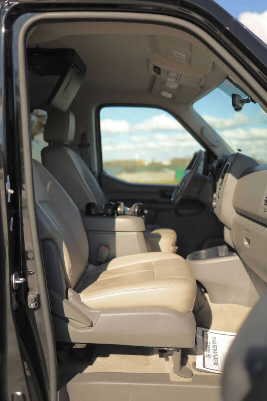 2020 Nissan NV 3500 HD SL