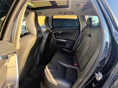 2017 Volvo XC60 T5 Dynamic