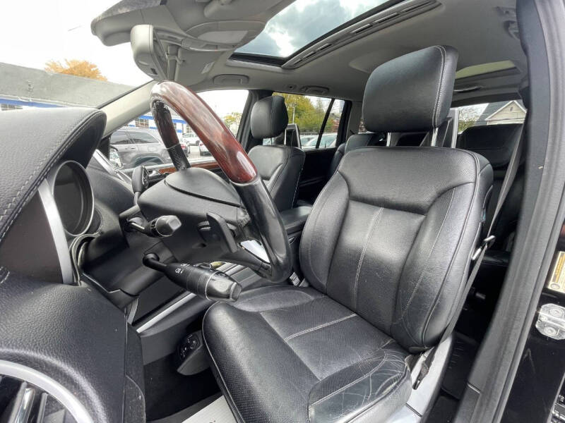 2011 Mercedes-Benz GL-Class GL 550 4MATIC