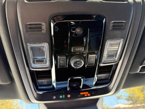 2025 Cadillac Escalade ESV Sport