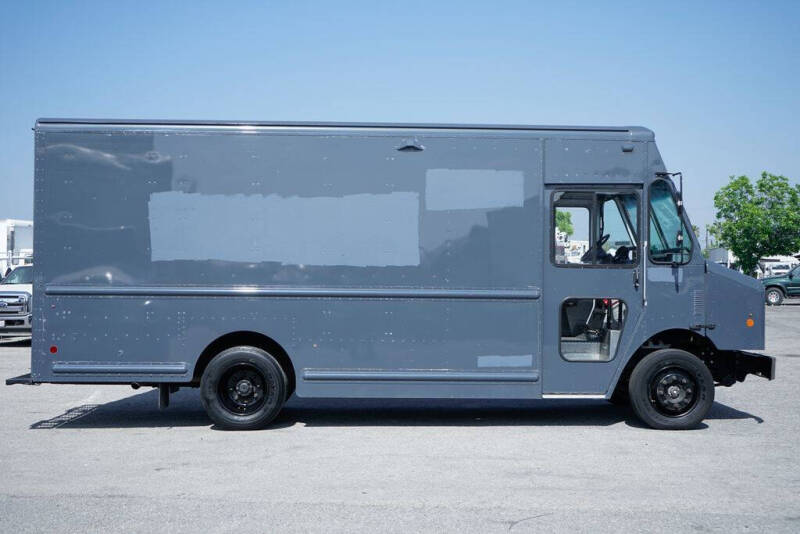 2020 Freightliner MT45 Chassis