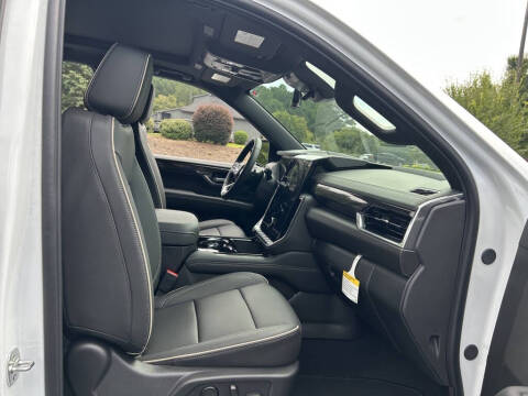 2025 GMC Yukon XL Elevation