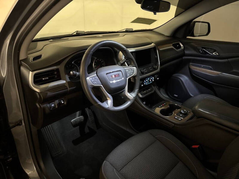 2021 GMC Acadia SLE