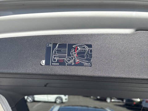 2025 Volvo V60 Cross Country B5 Plus