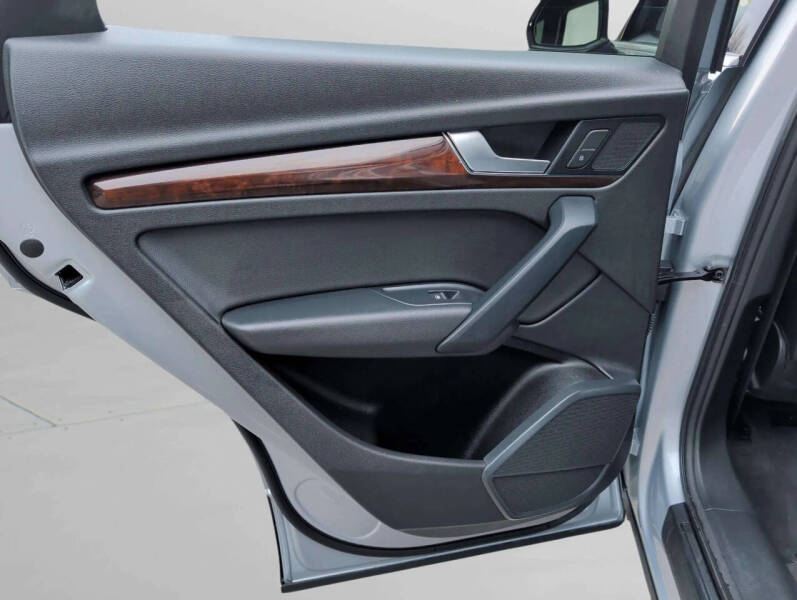 2019 Audi Q5 quattro Premium 45 TFSI