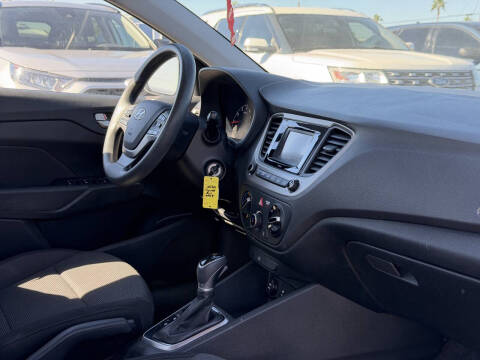 2020 Hyundai Accent SE