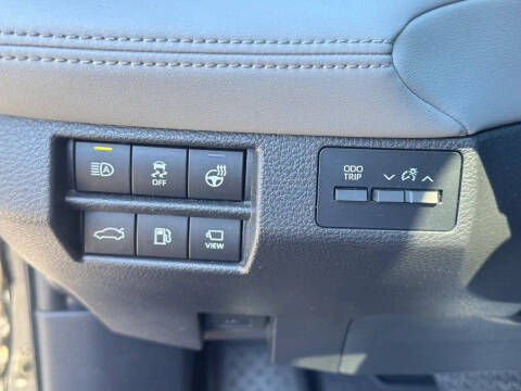 2022 Toyota Avalon Hybrid Limited