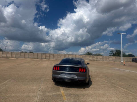 2022 Ford Mustang EcoBoost