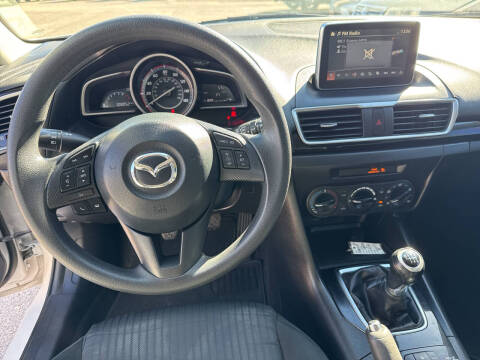 2016 Mazda MAZDA3 i Sport