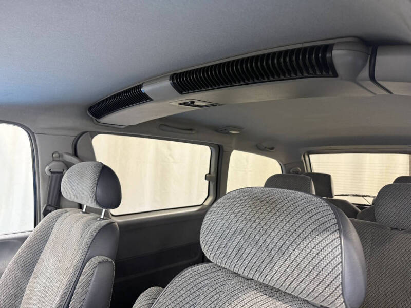 1995 Toyota Previa DX