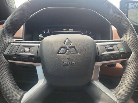 2025 Mitsubishi Outlander SEL