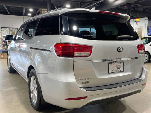 2018 Kia Sedona LX