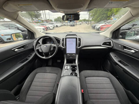2022 Ford Edge SE