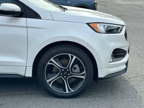 2023 Ford Edge ST