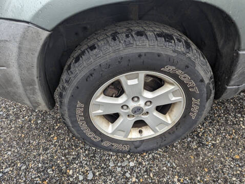 2005 Ford Escape XLT