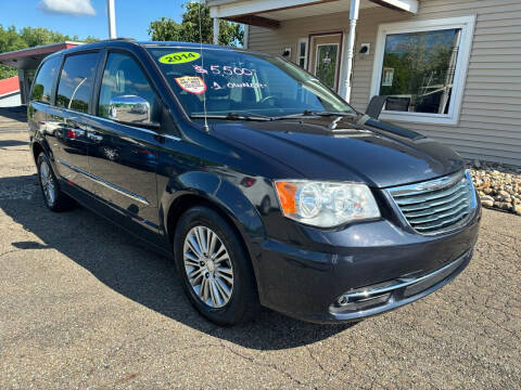 2014 Chrysler Town and Country for sale at G & G Auto Sales in Steubenville OH