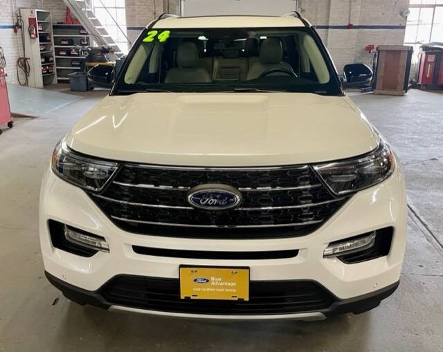 2024 Ford Explorer XLT
