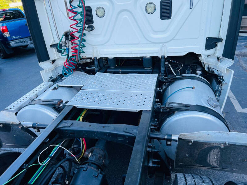 2015 Freightliner Cascadia