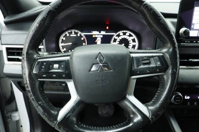 2022 Mitsubishi Outlander SE