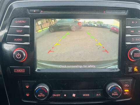 2017 Nissan Maxima 3.5 SR