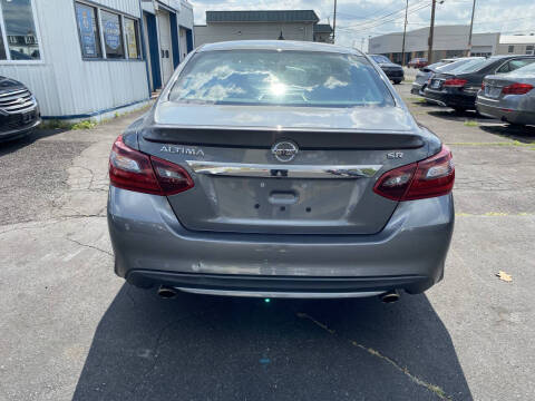 2017 Nissan Altima 2.5 SR