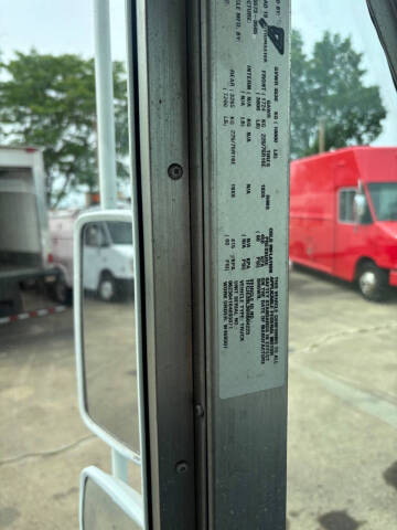 2006 Ford E350 Step Van
