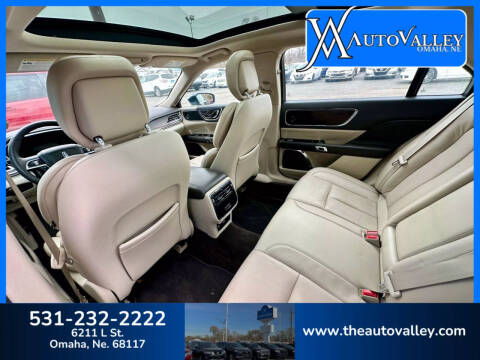 2017 Lincoln Continental Select