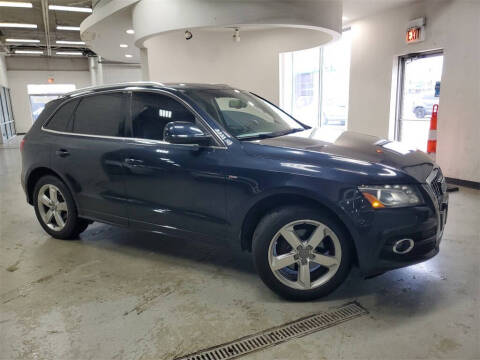 2012 Audi Q5 3.2 quattro Premium Plus