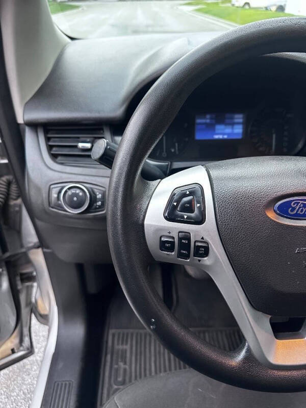 2013 Ford Edge SE