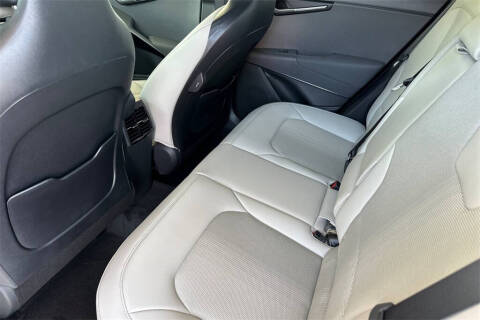 2025 Kia Niro EX