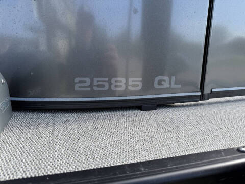 2023 Avalon Catalina 2585 QL