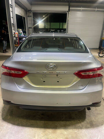 2020 Toyota Camry LE