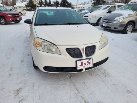 2008 Pontiac G6 for sale at J & S Auto Sales in Thompson ND