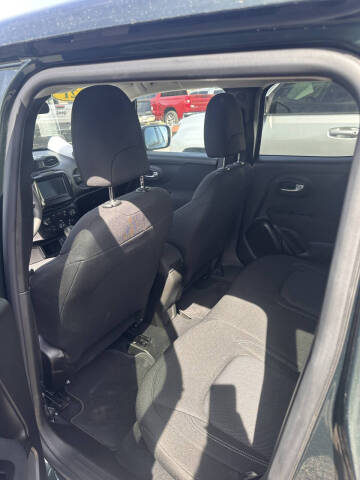2021 Jeep Renegade for sale at BEST AUTO SALES in Russellville AR