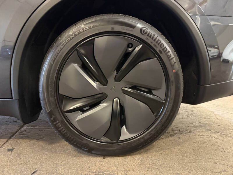 2026 Tesla Model Y Long Range