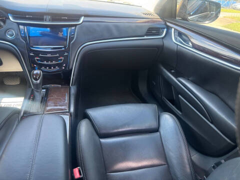 2013 Cadillac XTS Luxury Collection