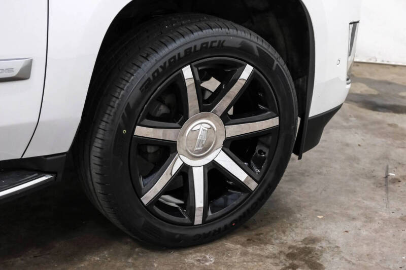 2020 Cadillac Escalade Luxury