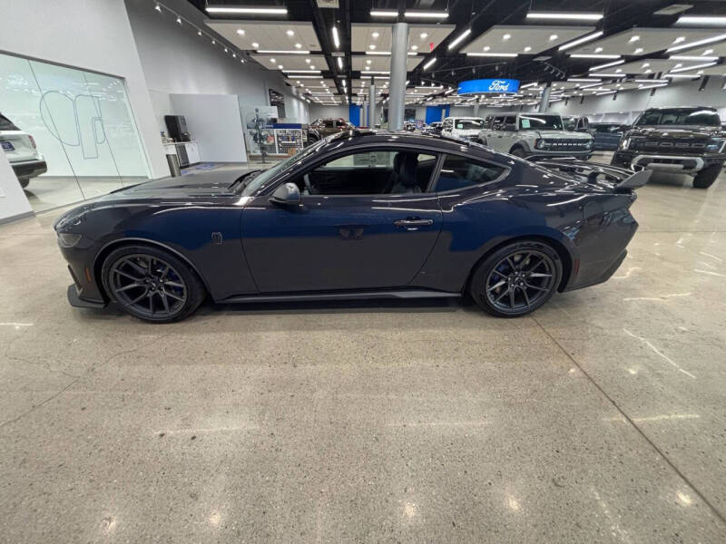 2025 Ford Mustang Dark Horse