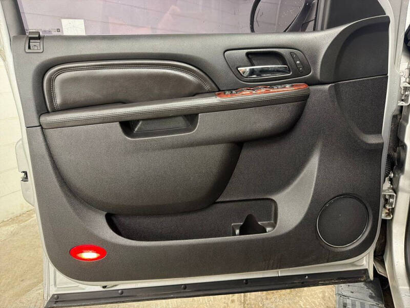 2011 Cadillac Escalade Premium