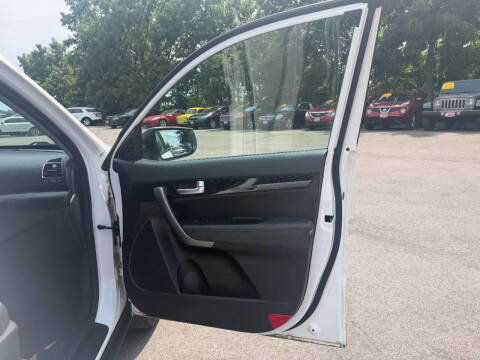 2014 Kia Sorento LX