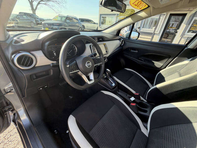 2021 Nissan Versa SV